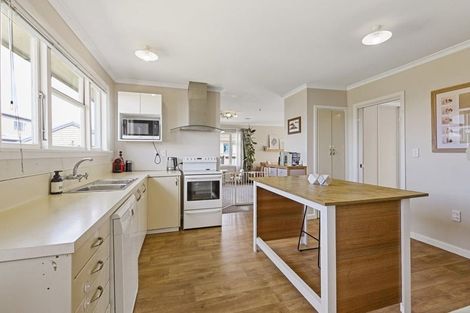 Photo of property in 8 Pandora Street, North New Brighton, Christchurch, 8083