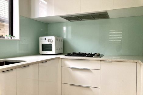 Photo of property in 73 Sturges Road, Henderson, Auckland, 0612