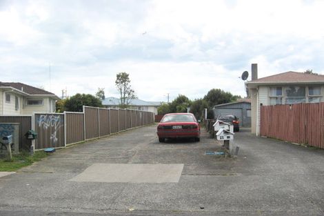 Photo of property in 2/16 Brentford Place, Manurewa, Auckland, 2102