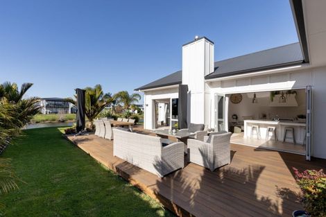 Photo of property in 46 Cassinia Close, Papamoa Beach, Papamoa, 3118