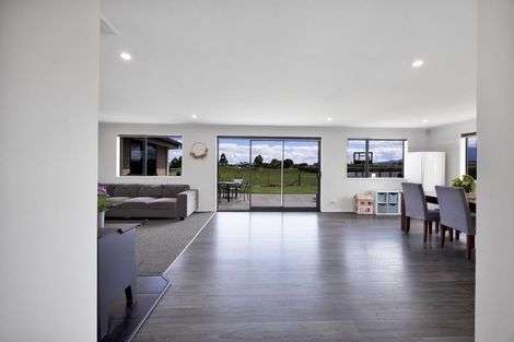 Photo of property in 657 Eltham Road, Mangatoki, Stratford, 4391