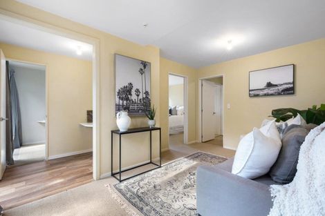 Photo of property in 9 Avalon Crescent, Fernhill, Queenstown, 9300