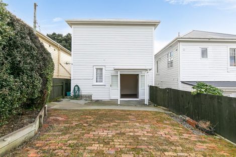 Photo of property in 2/17 Hall Street, Newtown, Wellington, 6021