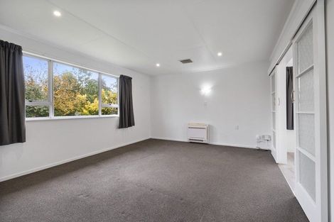 Photo of property in 28 Pinedale Parade, Milson, Palmerston North, 4414