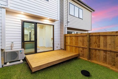 Photo of property in 208a Ti Rakau Drive, Pakuranga Heights, Auckland, 2010