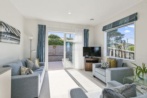 Photo of property in 18 Mandalay Terrace, Khandallah, Wellington, 6035