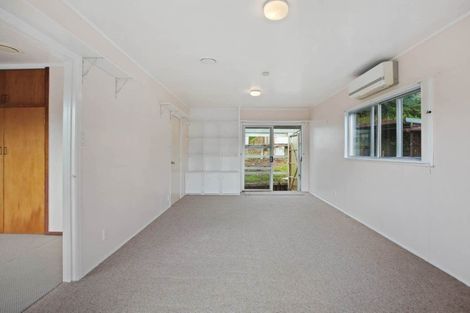 Photo of property in 65 Saffron Street, Birkdale, Auckland, 0626