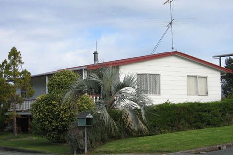 Photo of property in 16 Snells Beach Road, Snells Beach, 0920