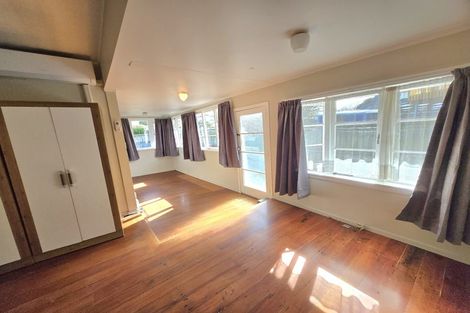 Photo of property in 40 Evans Road, Weymouth, Auckland, 2103