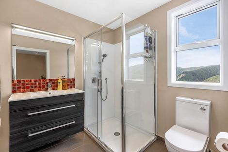 Photo of property in 11 Caribou Place, Kingston, Wellington, 6021
