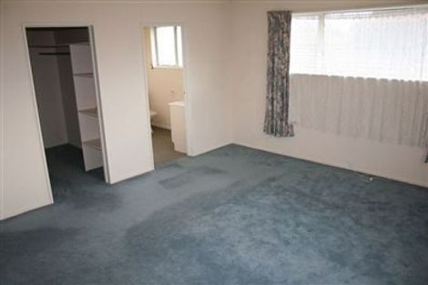 Photo of property in 4a Roche Avenue, Upper Riccarton, Christchurch, 8041