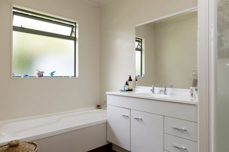 Photo of property in 47 Hinekura Avenue, Taupo, 3330