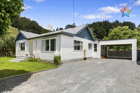 Photo of property in 22 Homedale Road, Wainuiomata, Lower Hutt, 5014