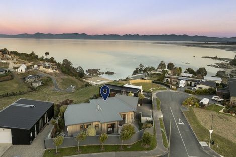 Photo of property in 1 Tarepa Court, Kaiteriteri, Motueka, 7197