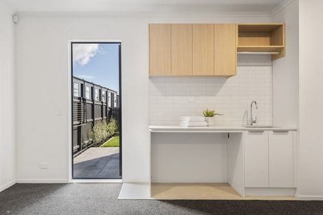 Photo of property in 3/241 Hill Road, The Gardens, Auckland, 2105