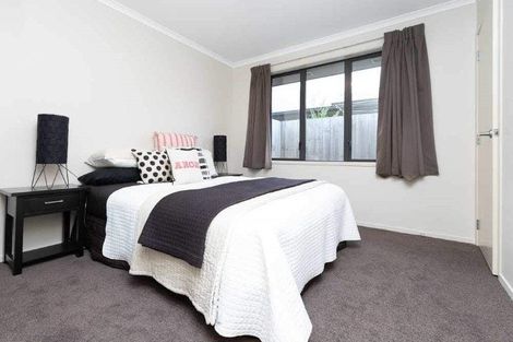 Photo of property in 108u5 Old Farm Road, Hamilton East, Hamilton, 3216