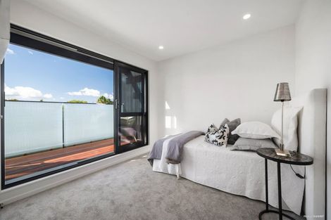Photo of property in 48 Observation Green, Hobsonville, Auckland, 0616
