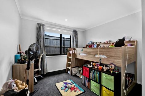 Photo of property in 24 Papawhero Drive, Bell Block, New Plymouth, 4312