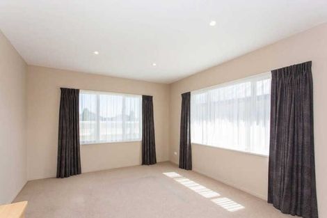 Photo of property in 16 Saint Florian Place, Woolston, Christchurch, 8062