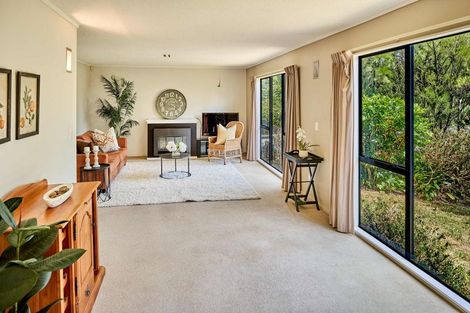 Photo of property in 1/30 Sailmaker Close, Whitby, Porirua, 5024