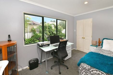 Photo of property in 11 Cabeleigh Drive, Helensville, 0800