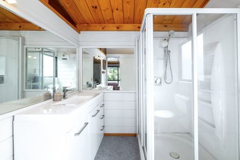 Photo of property in 210 Main Street, Greytown, 5712