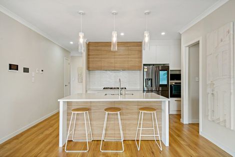 Photo of property in 18 Laurelwood Avenue, Pukekohe, 2120