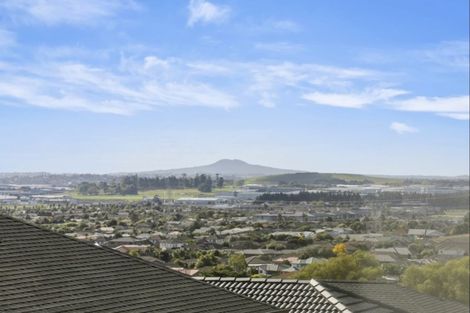 Photo of property in 118 Joseph Street, Flat Bush, Auckland, 2019