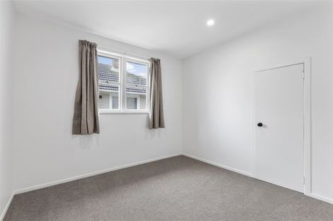 Photo of property in 70b Colwill Road, Massey, Auckland, 0614