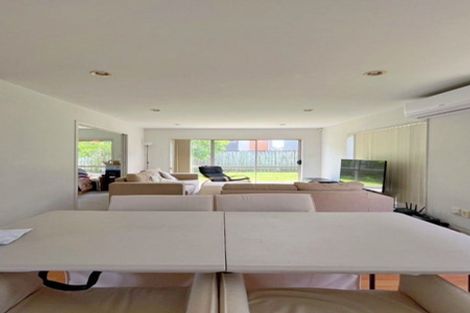 Photo of property in 15 Merlot Way, Te Atatu South, Auckland, 0610