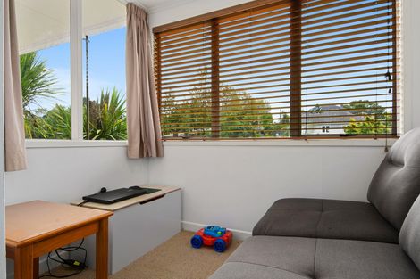 Photo of property in 32 Willerton Avenue, New Lynn, Auckland, 0600