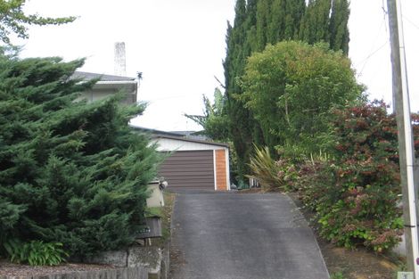Photo of property in 143 Edmonton Road, Te Atatu South, Auckland, 0610
