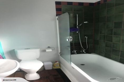 Photo of property in 24 Majoribanks Street, Mount Victoria, Wellington, 6011