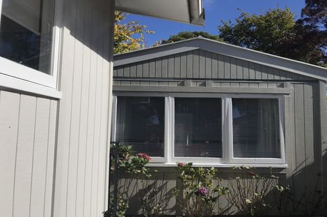 Photo of property in 26 Walton Avenue, Waikanae, 5036