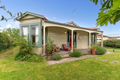 Photo of property in 60 Naples Street, Martinborough, 5711