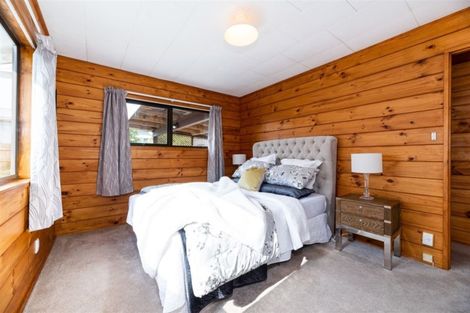 Photo of property in 64 Waimumu Road, Massey, Auckland, 0614