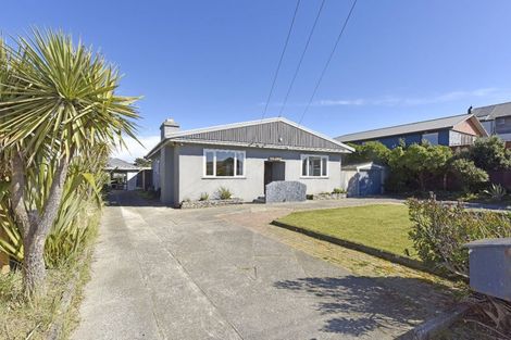 Photo of property in 74 Marine Parade, North New Brighton, Christchurch, 8083