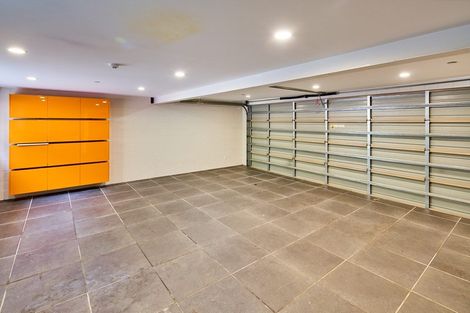 Photo of property in 12a Glenmore Street, Thorndon, Wellington, 6011