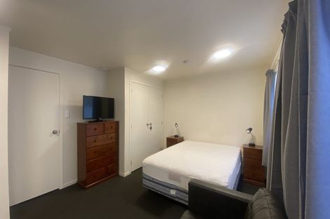 Photo of property in 8d Schnapper Rock Road, Schnapper Rock, Auckland, 0632