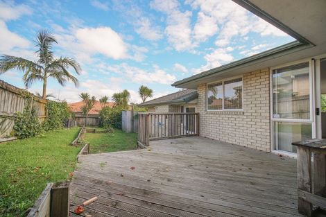 Photo of property in 5 Kasia Close, Massey, Auckland, 0614