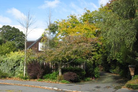 Photo of property in 8 Chevron Place, Ilam, Christchurch, 8041