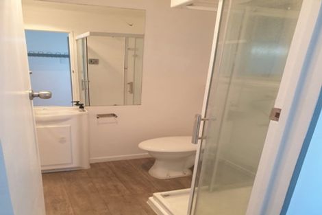 Photo of property in 124 Memorial Drive, Parahaki, Whangarei, 0112