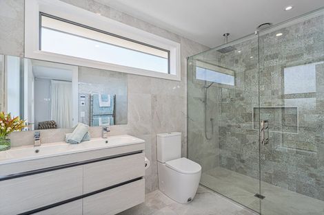 Photo of property in 1 Ngaroma Crescent, Whitianga, 3510