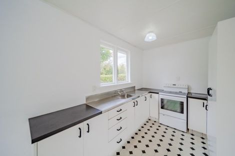 Photo of property in 5 Watts Road, Waipawa, 4210