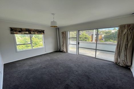 Photo of property in 68 Lake Road, Northcote, Auckland, 0627