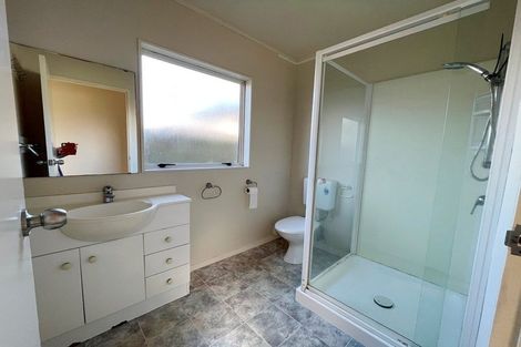 Photo of property in 10 Granville Drive, Massey, Auckland, 0614