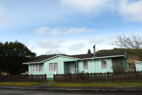 Photo of property in 7 Pitt Street, Reefton, 7830