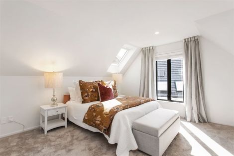 Photo of property in 2/2 Wairarapa Terrace, Merivale, Christchurch, 8014