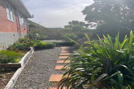 Photo of property in 12 Rodney Street, Northland, Wellington, 6012