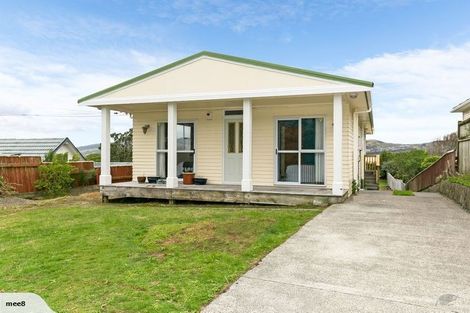 Photo of property in 43 Clifford Road, Johnsonville, Wellington, 6037
